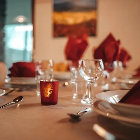 Brochepierre 28 Pers- Vue Exceptionnelle - Ferienhaus